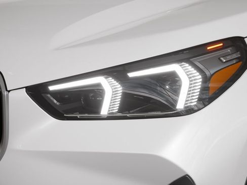 New 2026 BMW X1 xDrive28i w/ Technology Package image 6