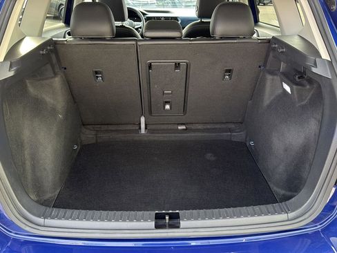 Used 2024 Volkswagen Taos SE image 8