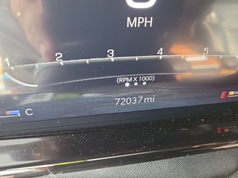 Used 2022 Jeep Grand Wagoneer Series III w/ Rear Seat Video Group 1 image 29