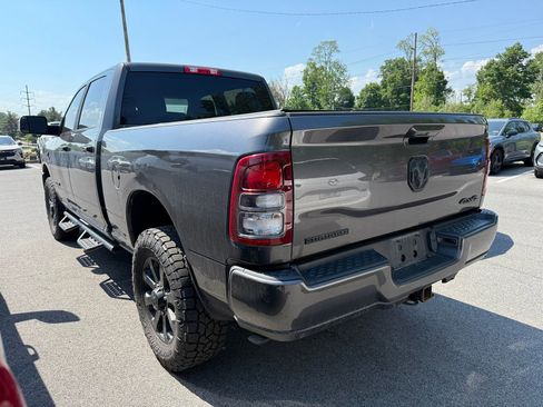 Used 2021 RAM 2500 Big Horn w/ Night Edition AWD/4WD image 4
