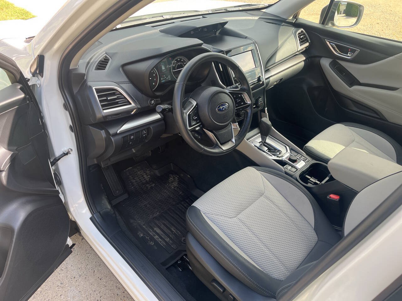 Used 2024 Subaru Forester Premium AWD/4WD image 7