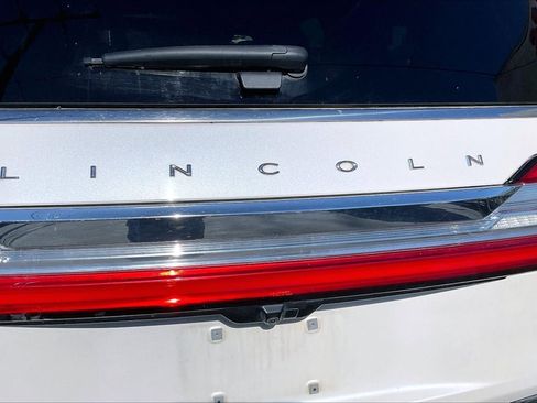 Used 2018 Lincoln Navigator L Reserve w/ Technology Package image 8