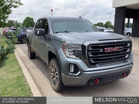 Used 2021 GMC Sierra 1500 AT4 w/ AT4 Value Package AWD/4WD image 3