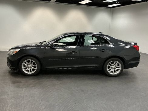 Used 2014 Chevrolet Malibu LT w/ Power Convenience Package FWD image 2