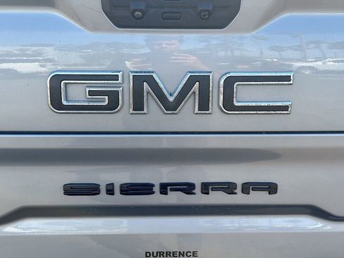 Used 2023 GMC Sierra 1500 AT4 w/ AT4 Premium Package AWD/4WD image 11