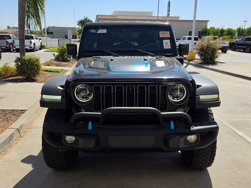 Used 2023 Jeep Wrangler Unlimited Rubicon 4xe AWD/4WD image 2