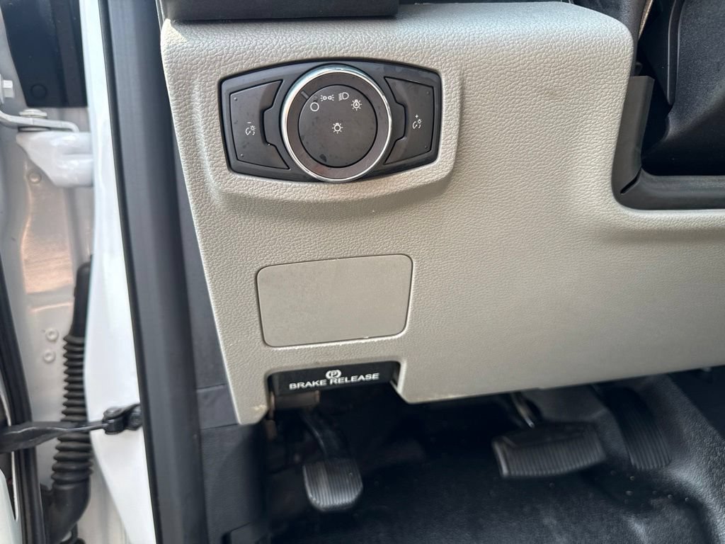 Used 2019 Ford F550 4x4 Regular Cab Super Duty image 16