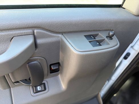 Used 2024 GMC Savana 2500 w/ Driver Convenience Package image 24