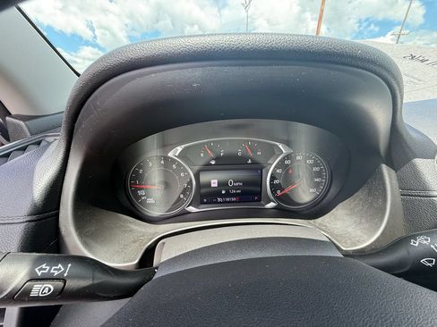 Used 2022 GMC Terrain SLE w/ Driver Convenience Package FWD image 16