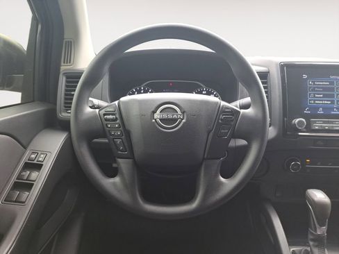 Used 2024 Nissan Frontier S RWD image 12