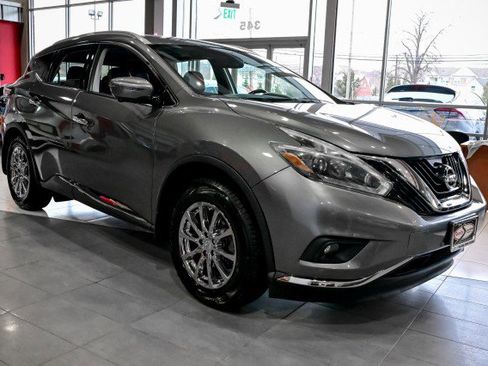 Used 2018 Nissan Murano SL w/ Moonroof Package image 3