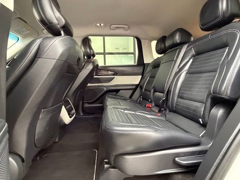 Used 2024 Lincoln Nautilus Reserve AWD/4WD image 21