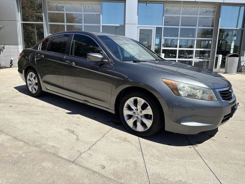 Used 2009 Honda Accord EX-L image 2