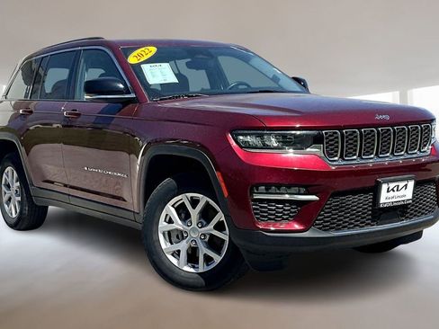 Used 2022 Jeep Grand Cherokee Limited AWD/4WD image 3