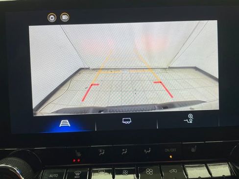 Certified 2023 Chevrolet Colorado Z71 w/ Z71 Convenience Package 2 image 6