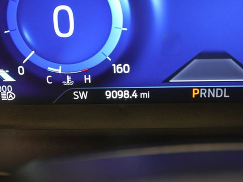 Certified 2023 Ford Explorer Platinum w/ Technology Package image 17