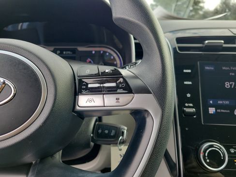Used 2023 Hyundai Tucson SE image 23
