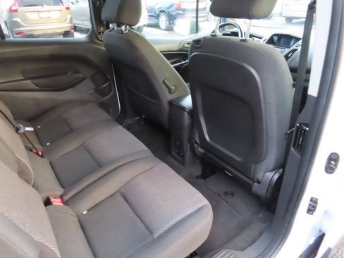 Used 2018 Ford Transit Connect XL image 12
