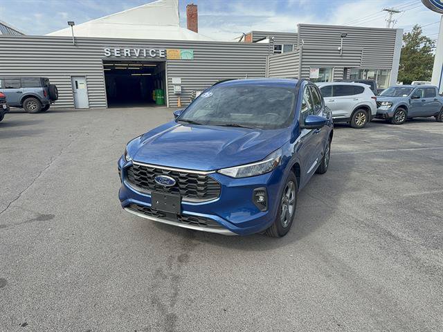 Certified 2023 Ford Escape ST-Line Select w/ Tech Pack #2 AWD/4WD image 1