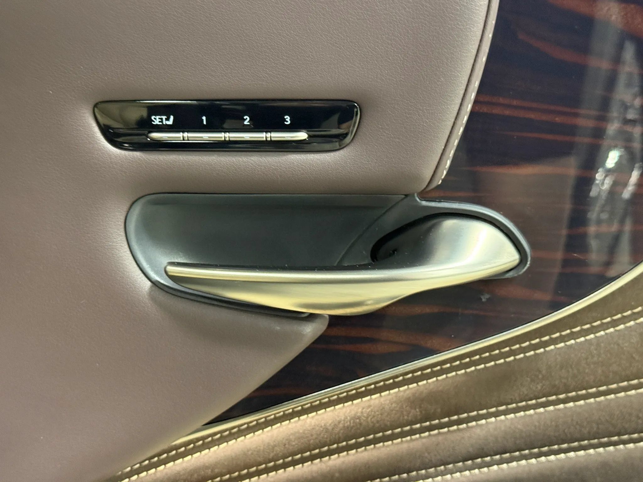 Used 2018 Lexus LS 500 AWD w/ Interior Upgrade Package image 44