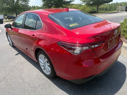 Used 2024 Toyota Camry LE w/ Convenience Package FWD image 7