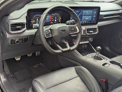 Used 2025 Ford Mustang GT Premium RWD image 10