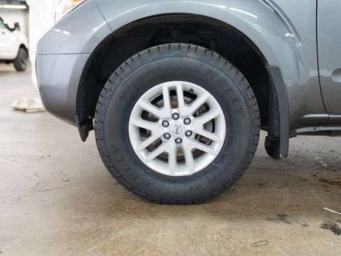 Used 2019 Nissan Frontier SV AWD/4WD image 15