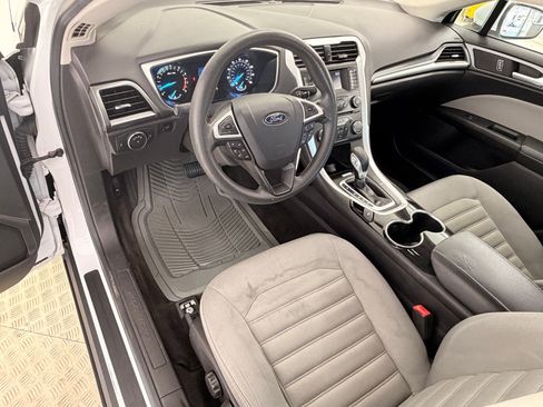 Used 2015 Ford Fusion S image 4