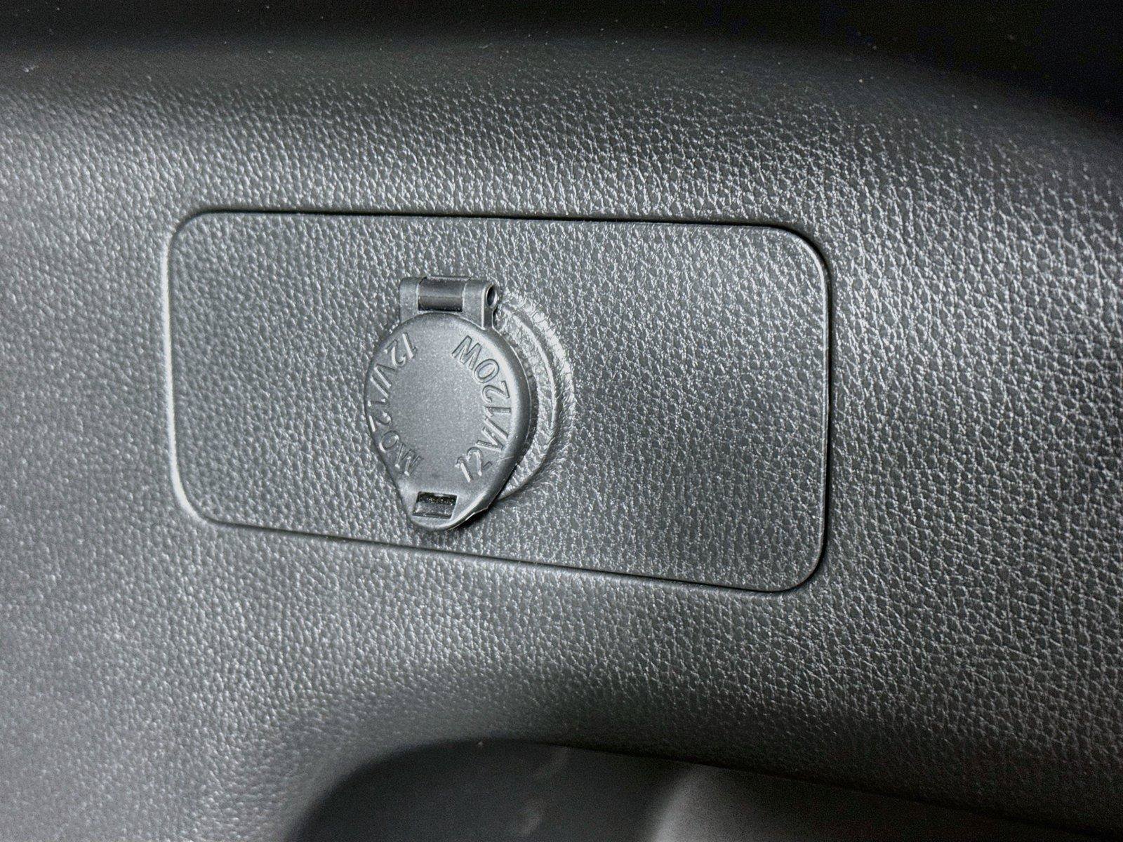 Certified 2025 Toyota RAV4 XLE FWD image 38