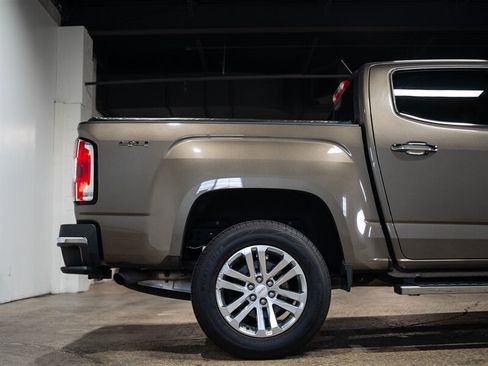Used 2016 GMC Canyon SLT w/ Driver Alert Package AWD/4WD image 13