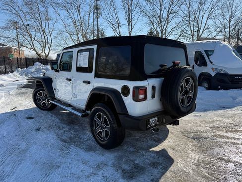 Used 2021 Jeep Wrangler Unlimited Sport image 5