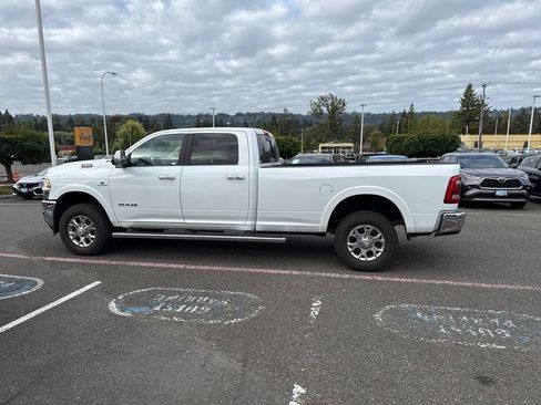 Used 2022 RAM 3500 Laramie AWD/4WD image 6