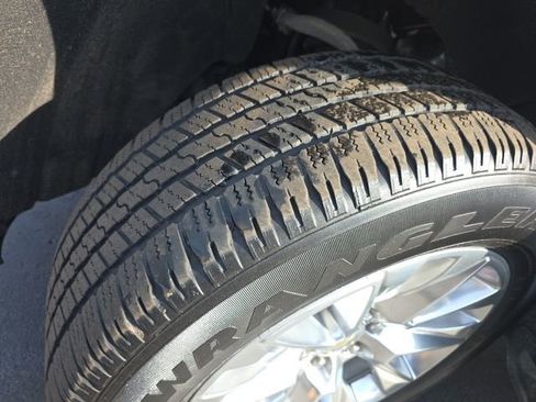 Used 2020 Chevrolet Silverado 1500 LTZ w/ LTZ Plus Package image 11