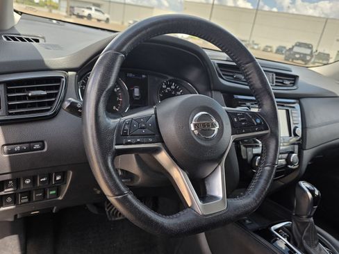 Used 2019 Nissan Rogue SL AWD/4WD image 10