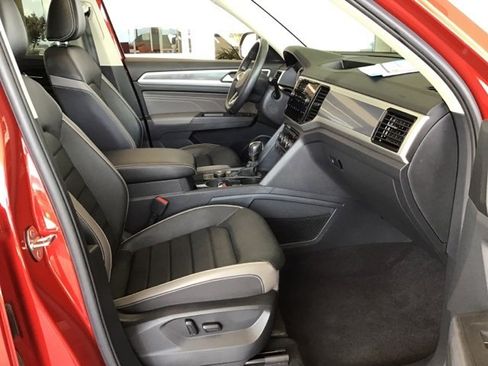 Used 2021 Volkswagen Atlas SEL Premium image 61