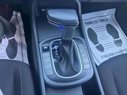 Used 2025 Hyundai Kona SEL image 13