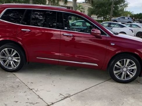 Certified 2023 Cadillac XT6 Premium Luxury FWD image 16