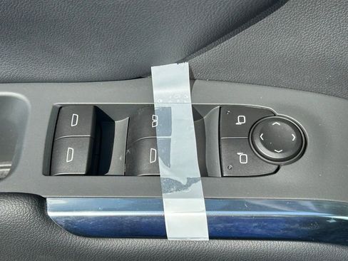 New 2026 Chevrolet Traverse LT w/ Midnight/Sport Edition FWD image 31