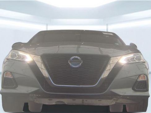 Used 2022 Nissan Altima 2.5 SR FWD image 10