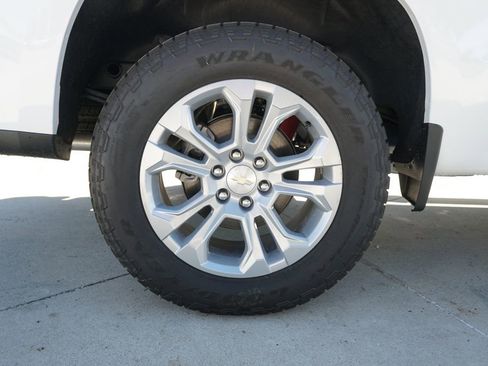 New 2026 Chevrolet Silverado 1500 LTZ w/ LTZ Premium Package image 9