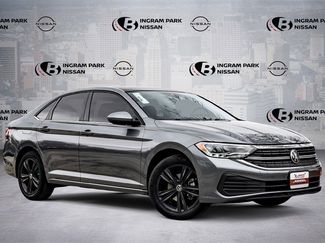 Used 2023 Volkswagen Jetta SE video 1