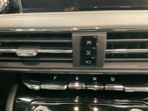 Used 2022 Lincoln Corsair AWD w/ Premium Package image 19