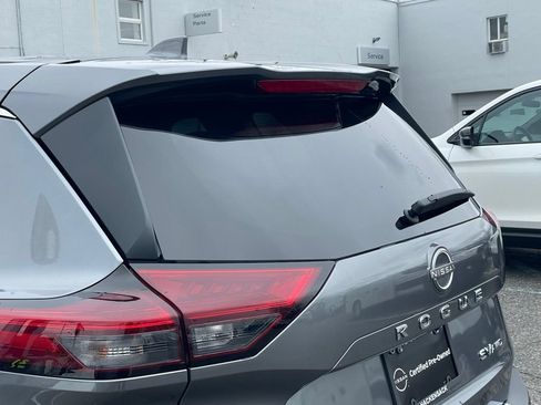 Certified 2023 Nissan Rogue SV AWD/4WD image 28