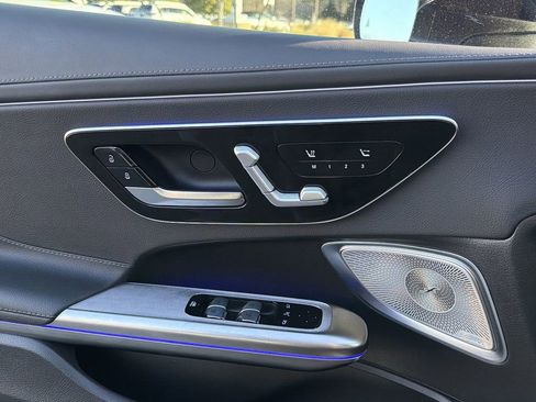 Certified 2025 Mercedes-Benz CLE 300 4MATIC Cabriolet image 18