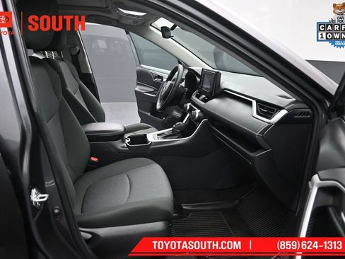 Used 2022 Toyota RAV4 XLE w/ Convenience Package AWD/4WD image 30