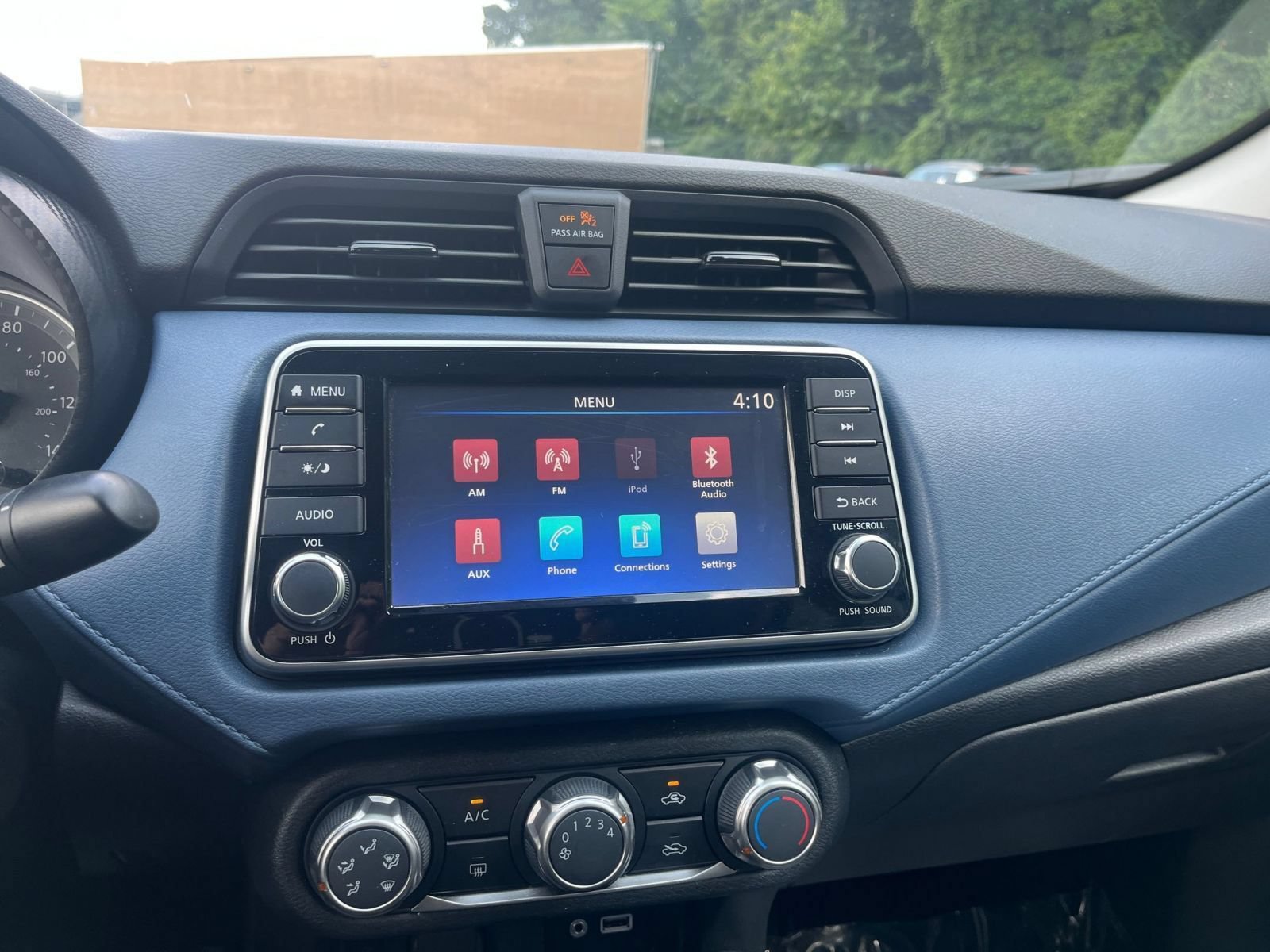 Used 2025 Nissan Versa SV FWD image 22