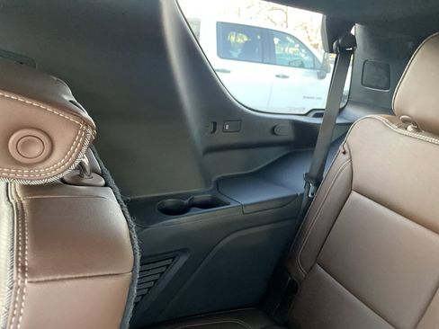 Used 2021 Chevrolet Tahoe High Country w/ Premium Package image 47