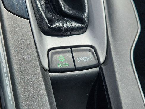 Used 2019 Honda Accord Sport image 25