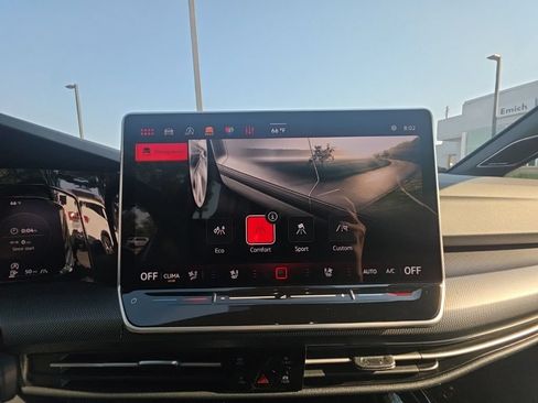 Certified 2025 Volkswagen GTI Autobahn FWD image 17
