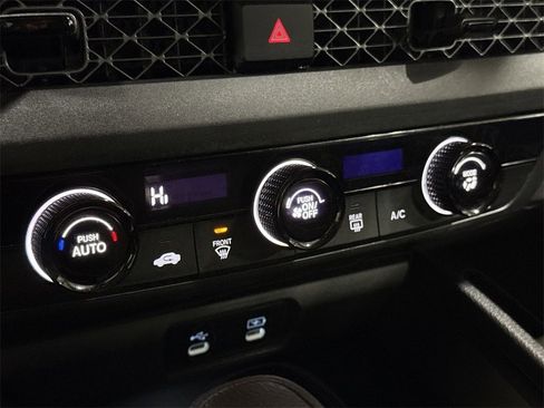 Used 2023 Honda Accord LX image 15